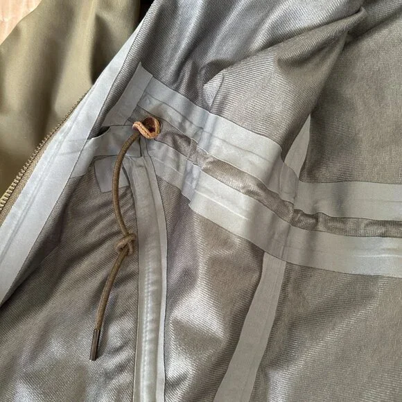 FILSON Tamarack Rain Shell - Marsh Olive - Picture 6 of 9